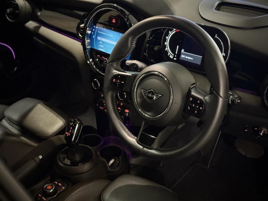 MINI COOPER S 5-DOOR (F55) - Image 6